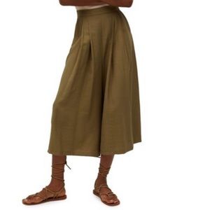 MANGO - NWT - Culottes - size 6 - khaki green